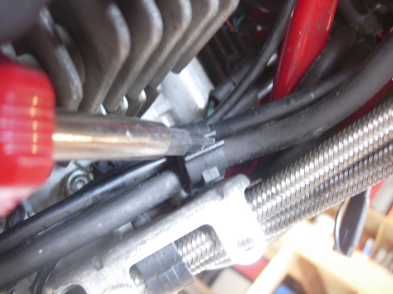 ducati_hicap_install_019.jpg